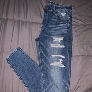American eagle distressed jeans